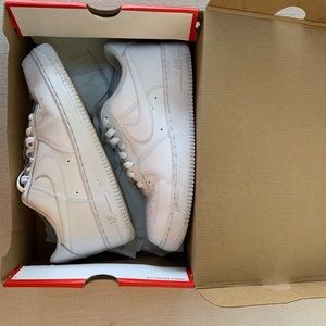 Lightly Used Nike Air Force 1’s